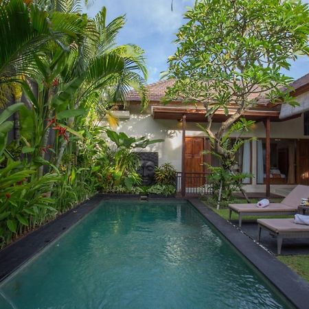 Sandi Agung Villa Seminyak  Exterior photo