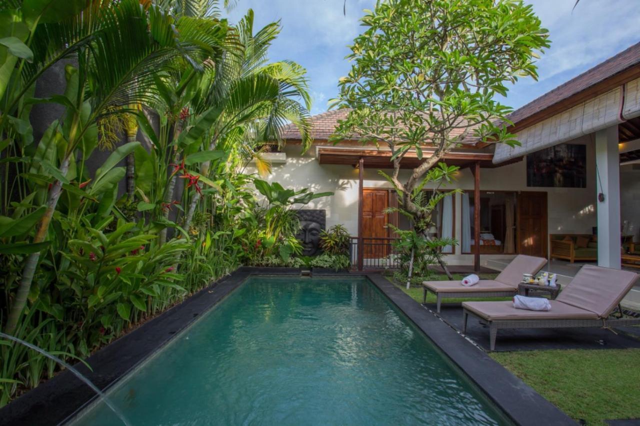 Sandi Agung Villa Seminyak  Exterior photo