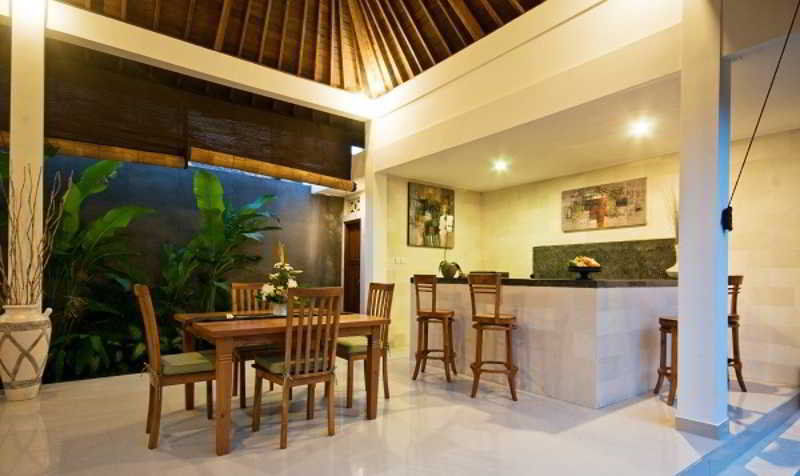 Sandi Agung Villa Seminyak  Exterior photo